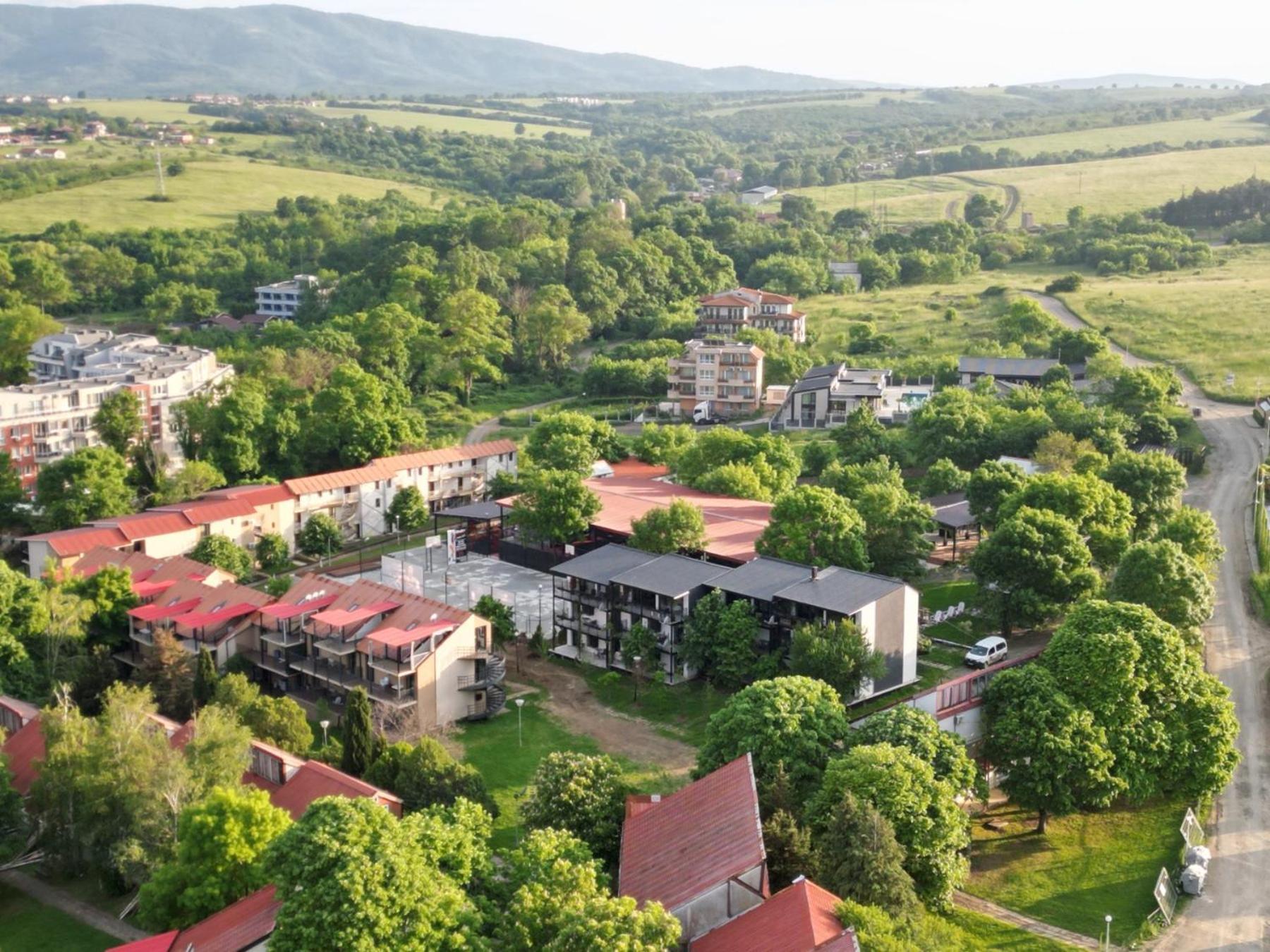 Sport Generation Camp Hotel Lozenets Bagian luar foto